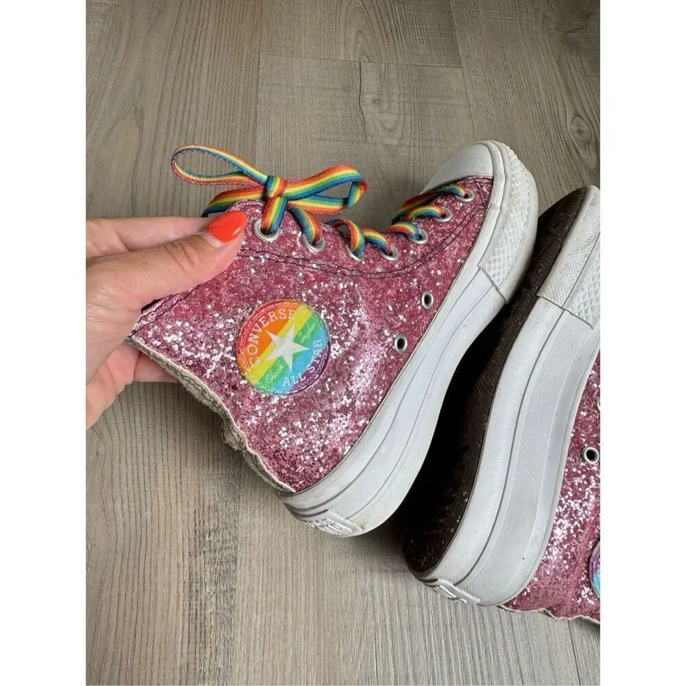 Converse Chuck Taylor’s Platform Pink Glitter Sneakers, Youth 3 / Women’s 4.5